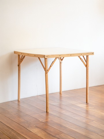 Square folding table / スクエア折り畳みテーブル