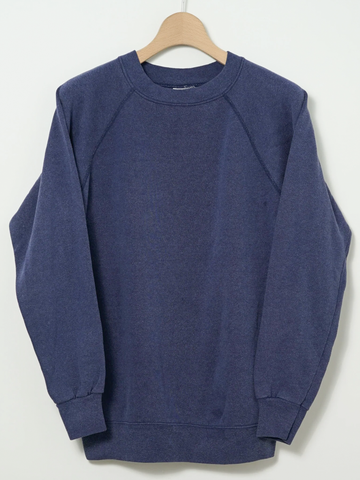 MÍCATA Hanes Crew Neck Sweatshirt