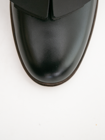 forme Ladies T strap shoes