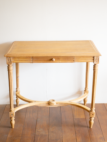 Table / テーブル