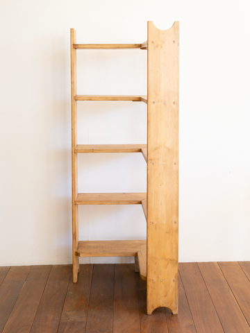 Corner Shelf (England)