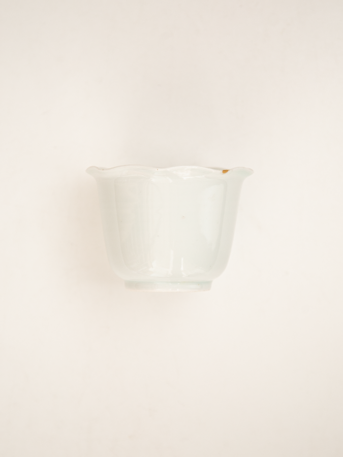 古伊万里白磁猪口 (江戸中期) 向付 ① – RECTOHALL