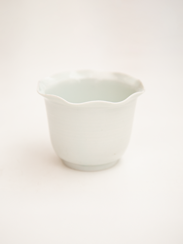 古伊万里白磁猪口 (江戸中期) 完品