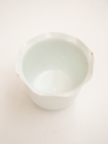 古伊万里白磁猪口 (江戸中期) 向付 ①