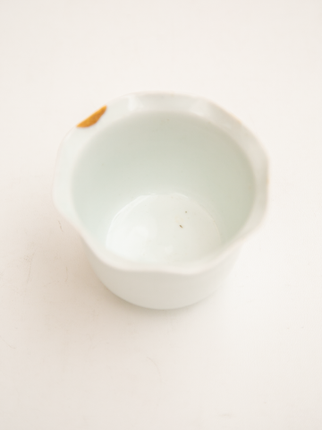 古伊万里白磁猪口 (江戸中期) 向付 ②
