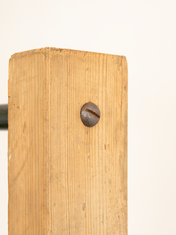 Hanger Rack (France)