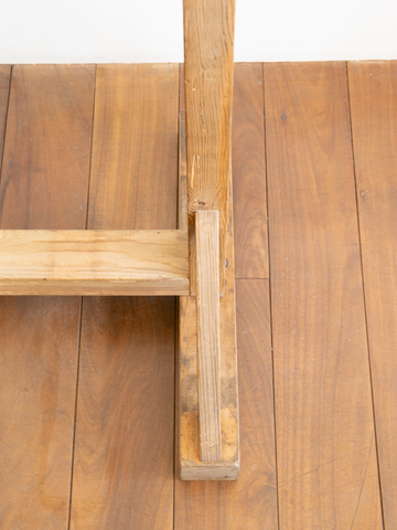 Hanger Rack (France)