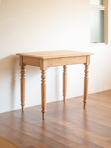 Pine desk / パインデスク