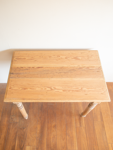 Pine desk / パインデスク