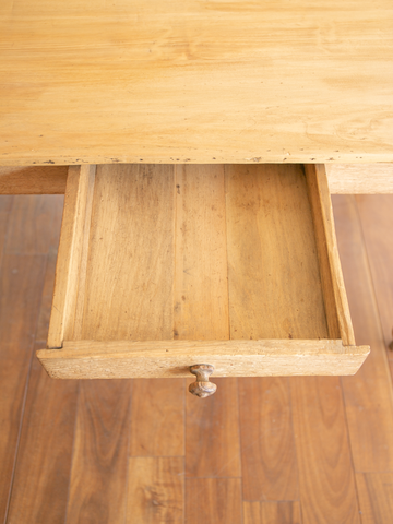 Turning leg table / ろくろ脚テーブル