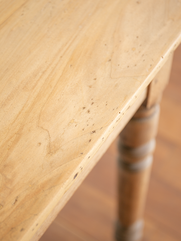 Turning leg table / ろくろ脚テーブル