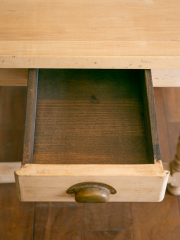 Cherry Small Table (France 1930`s)