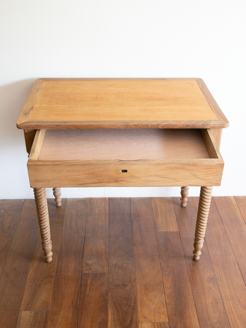 Table / テーブル