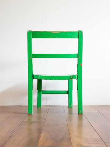 Child chair / 子供用椅子