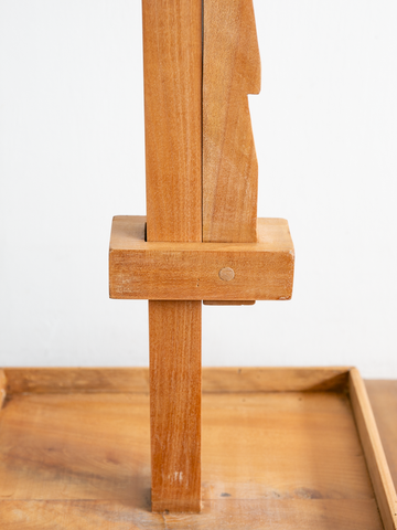 Expansible display stand / 飾り台