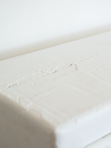 White cabinet / 白キャビネット