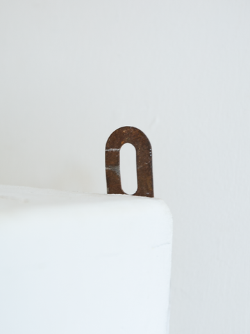 White cabinet / 白キャビネット