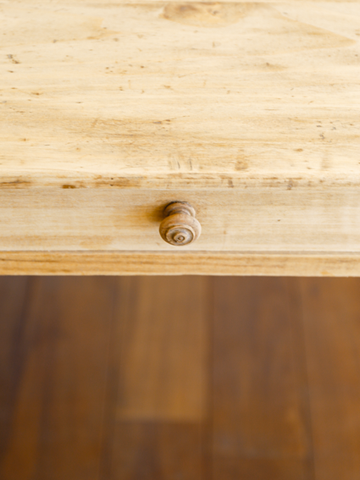 Table (France 1930`s)