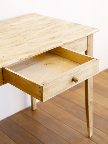 Table (France 1930`s)