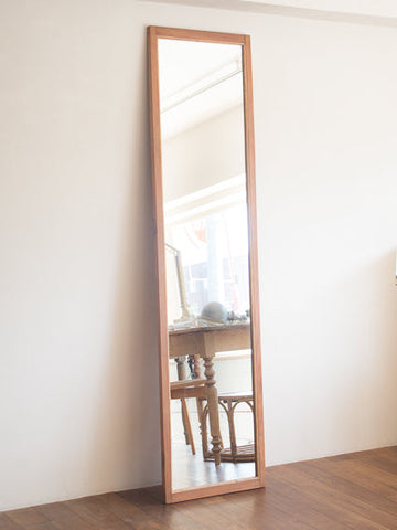 Mirror (England 1930`s)