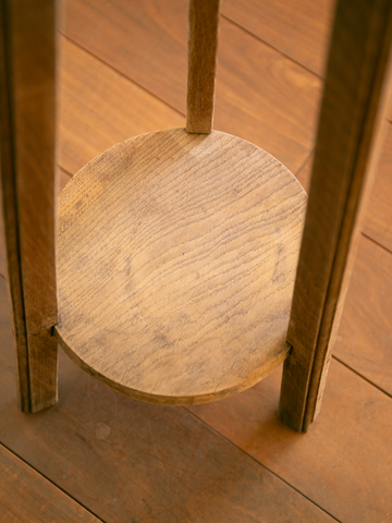 Flower stand / 花台