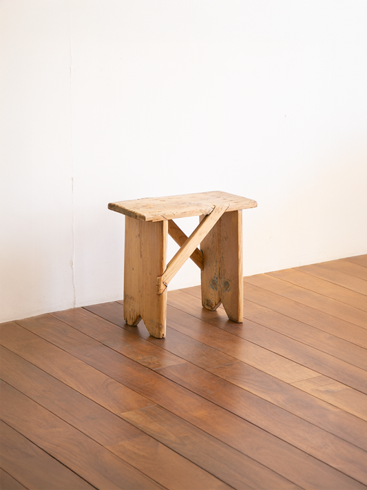 Pine stool / パインスツール