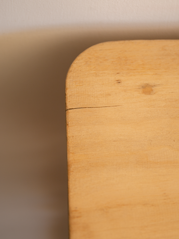 White wood table / 白木テーブル