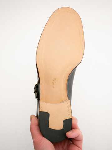 forme Ladies T strap shoes