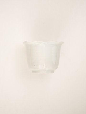 古伊万里白磁猪口 (江戸中期)  完品
