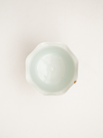 古伊万里白磁猪口 (江戸中期)  向付 ③