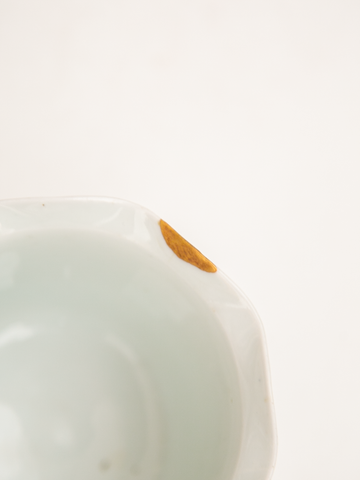 古伊万里白磁猪口 (江戸中期)  向付 ②