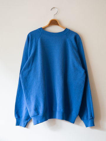 MÍCATA  Hanes Crew Neck Sweatshirt
