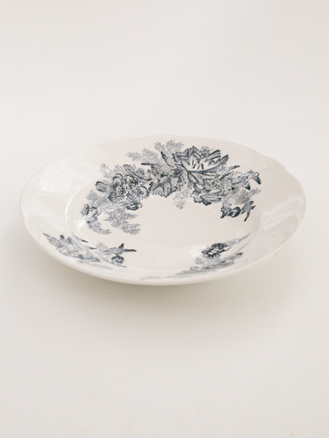 Plate (Japan 1920年代頃) - 染付花文中深皿