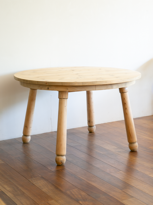 Round pine table / ラウンドパインテーブル
