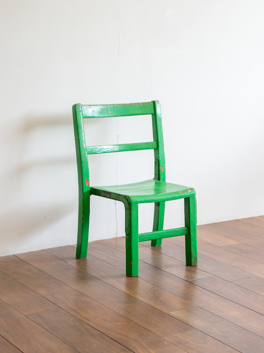 Child chair / 子供用椅子