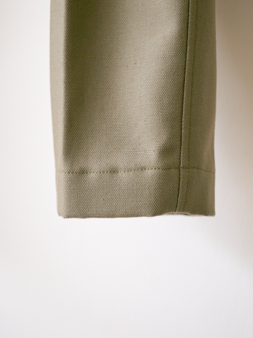 ooe メンズ 2タックテーパードパンツ