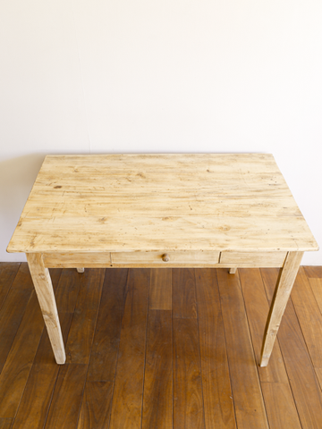 Table (France 1930`s)