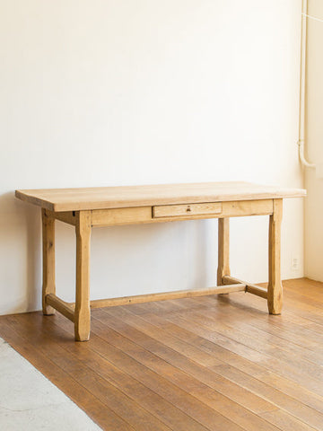 Oak Table (France)