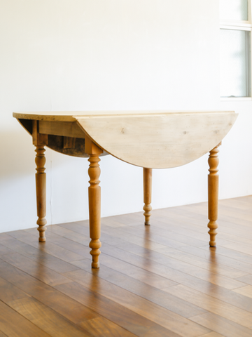 Round Dining Table (France 1940`s)